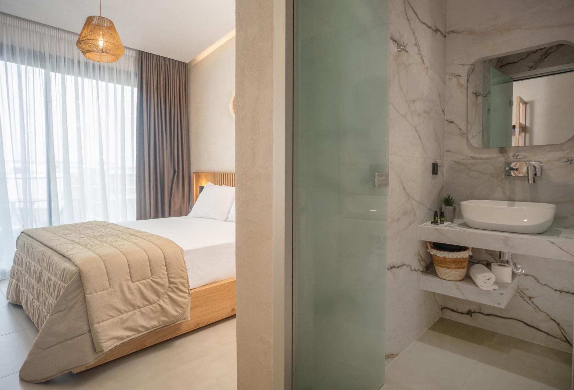 Luminous Luxury Living Aparthotel Kallithea  Bagian luar foto
