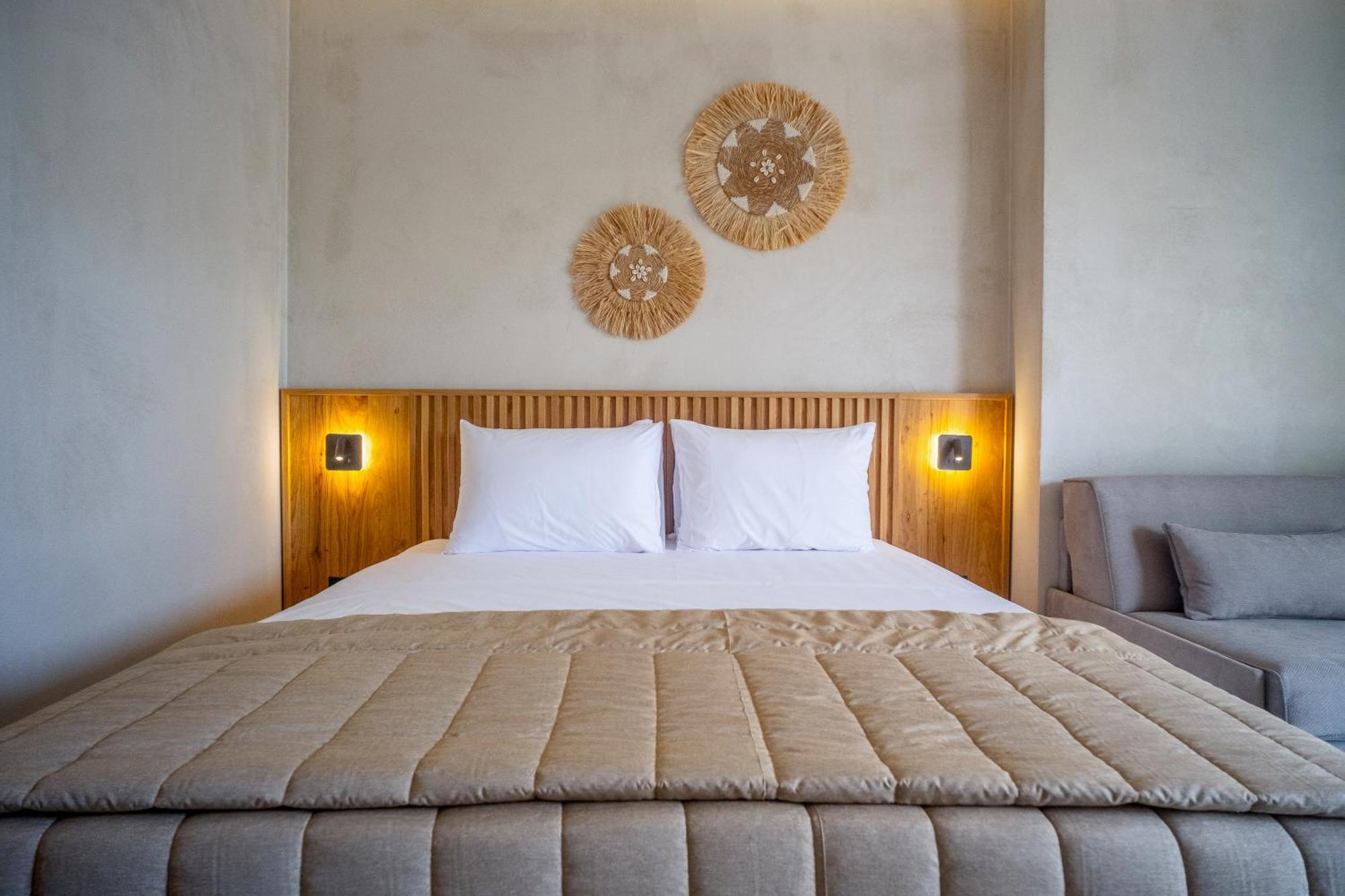 Luminous Luxury Living Aparthotel Kallithea  Bagian luar foto